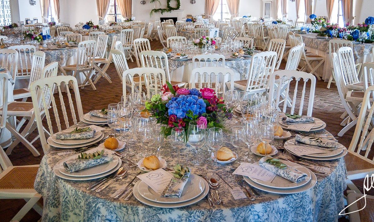 Decoración de eventos de catering con aires de verano